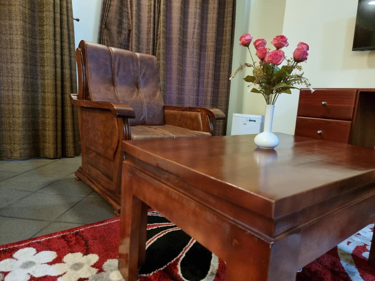 Seven Skies Hotel Arusha Bagian luar foto