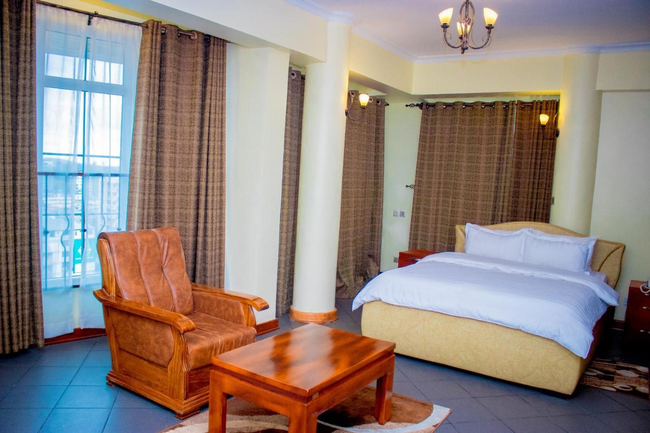 Seven Skies Hotel Arusha Bagian luar foto