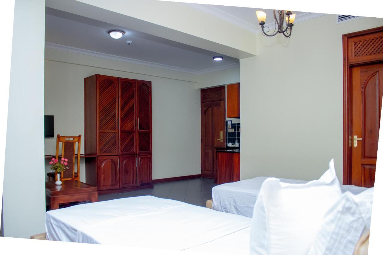 Seven Skies Hotel Arusha Bagian luar foto