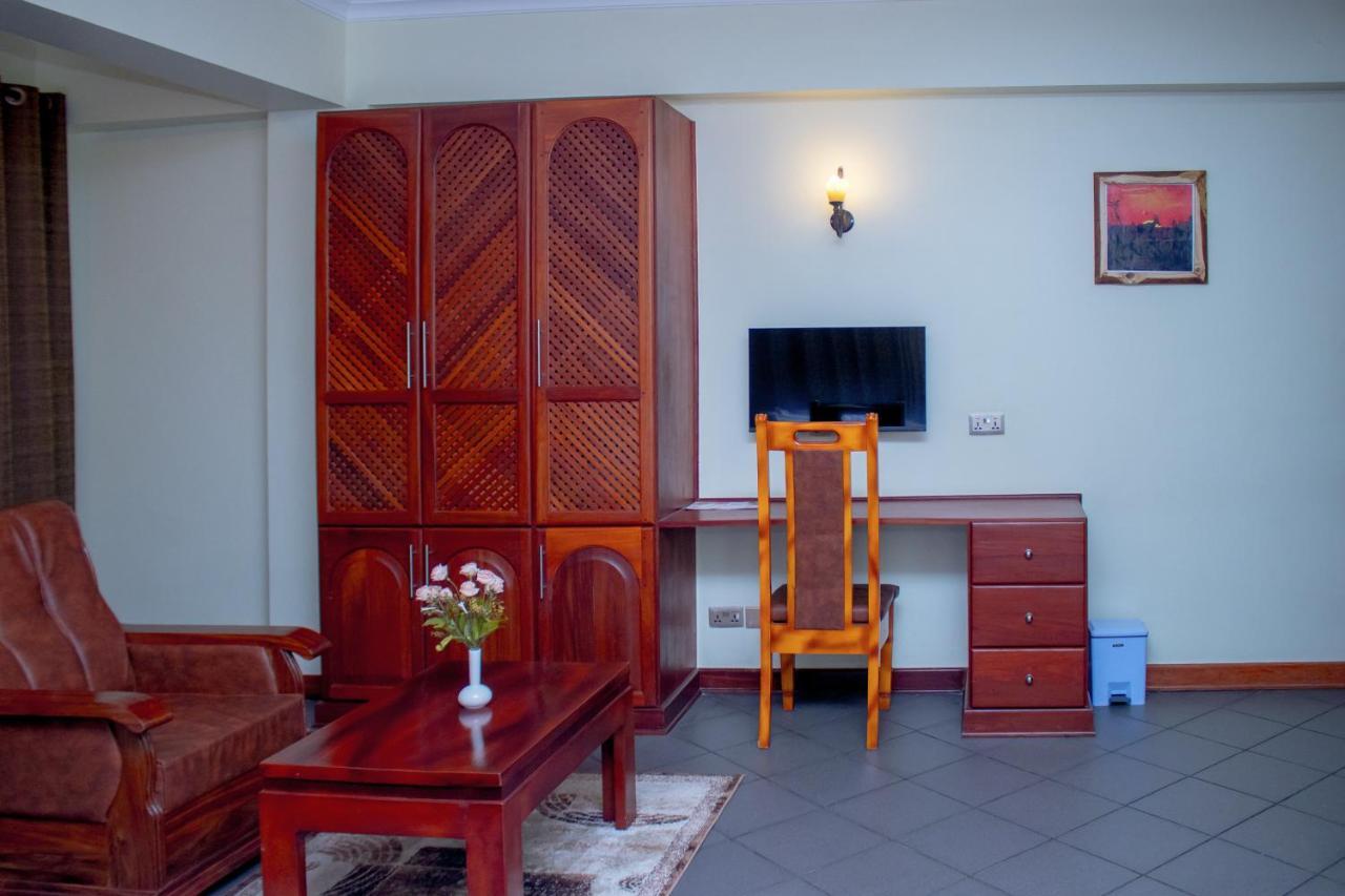 Seven Skies Hotel Arusha Bagian luar foto