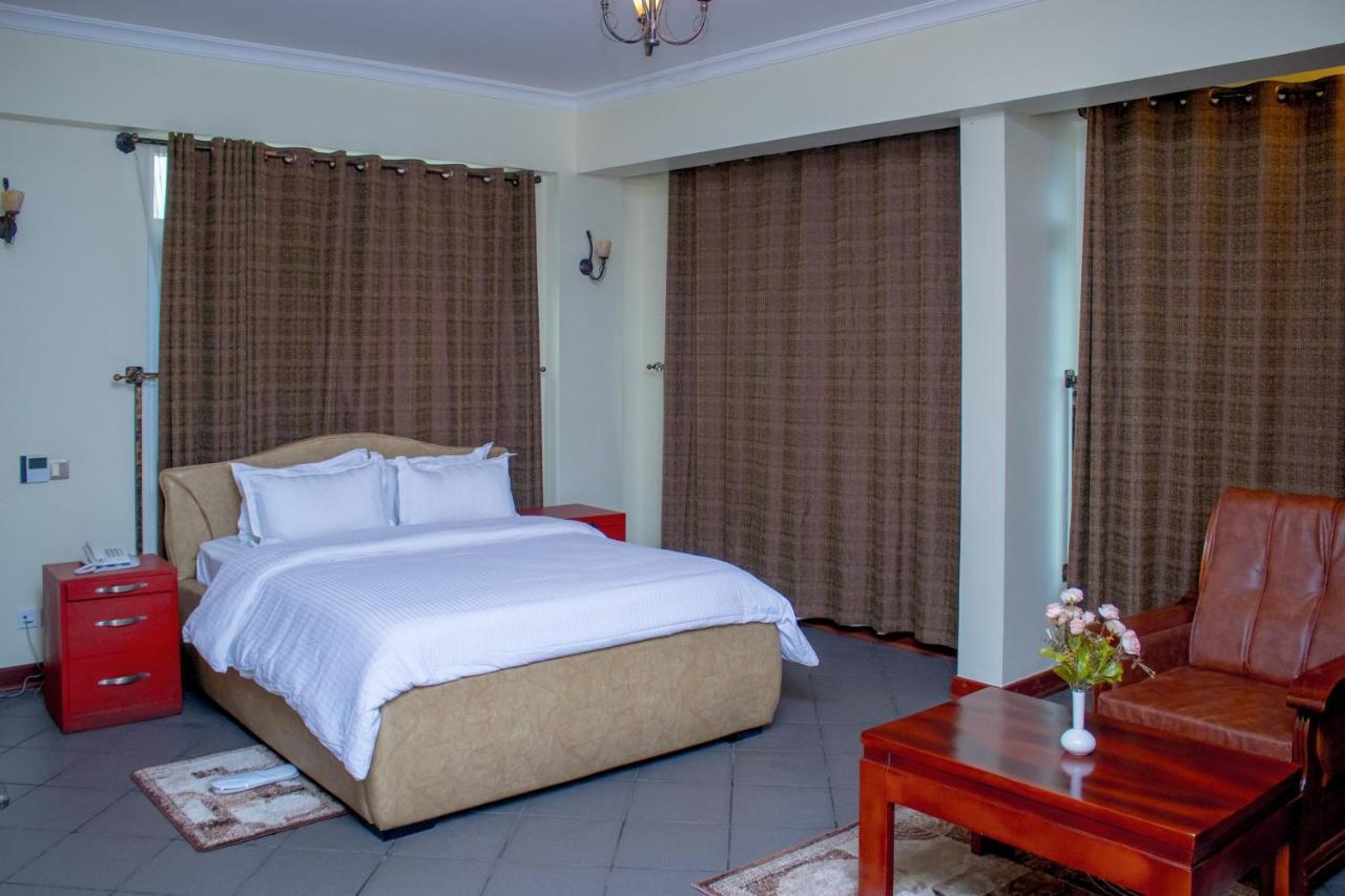 Seven Skies Hotel Arusha Bagian luar foto