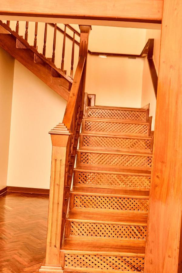 Seven Skies Hotel Arusha Bagian luar foto
