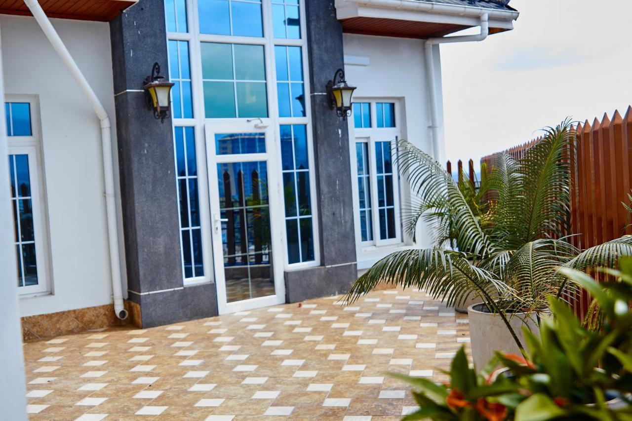 Seven Skies Hotel Arusha Bagian luar foto