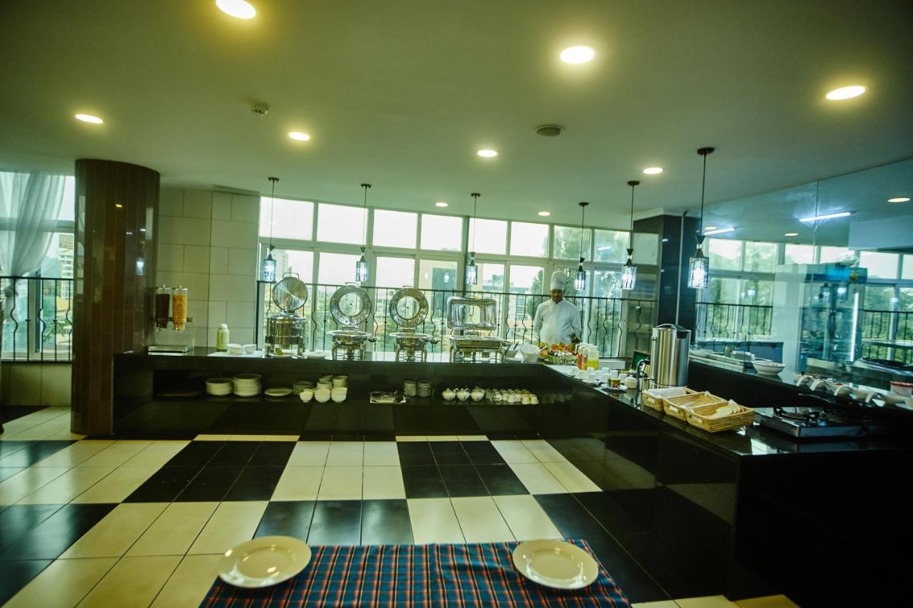 Seven Skies Hotel Arusha Bagian luar foto