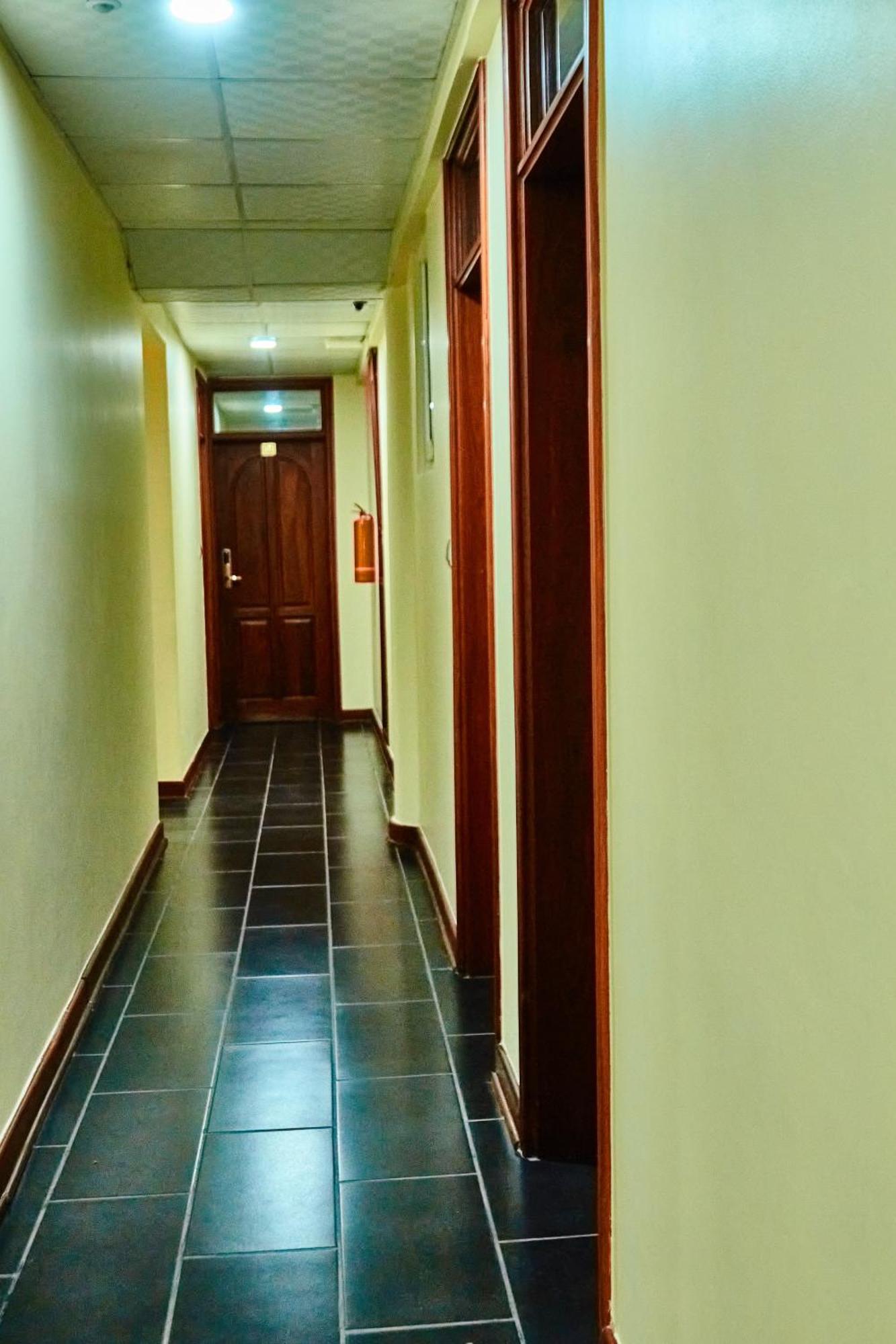Seven Skies Hotel Arusha Bagian luar foto